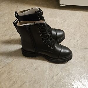 Black Boots